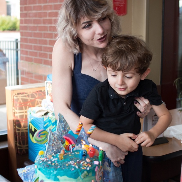 Meet your Posher, Samantha - Picture 3 of 4